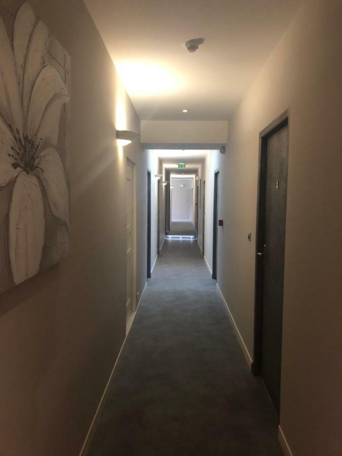 Hotel Le Lys D'Or Вовер Экстерьер фото