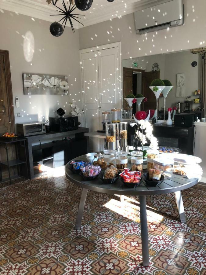 Hotel Le Lys D'Or Вовер Экстерьер фото